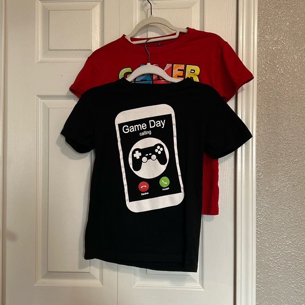 Bundle of Two Brooklyn Vertical Gamers Short Sleeves Boys Size Large